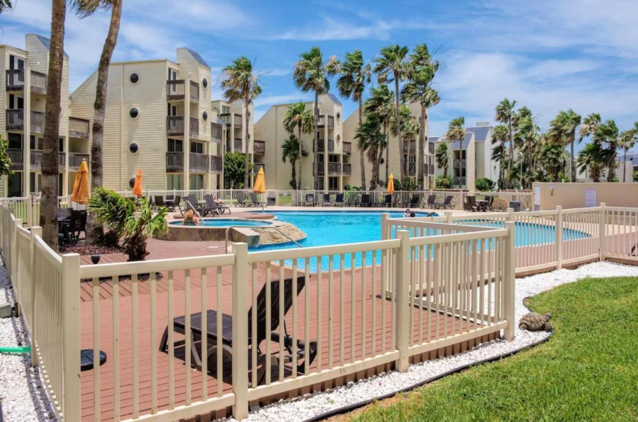 דירות סאות' פאדרה איילנד Ocean Breeze Retreat 2Bed 2Bath, Heated Pool! מראה חיצוני תמונה